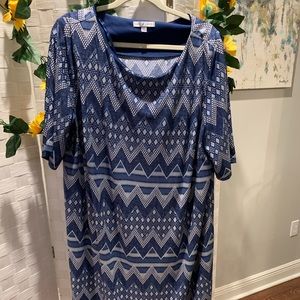Beautiful Stretchy Blue Dress with White Pattern